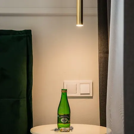 Deluxe Old Town Sw. Krzyza Wawelofts Lägenhet Kraków