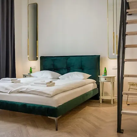 Deluxe Old Town Sw. Krzyza Wawelofts Lägenhet Kraków