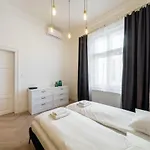 Deluxe Old Town Sw. Krzyza Wawelofts Apartment *