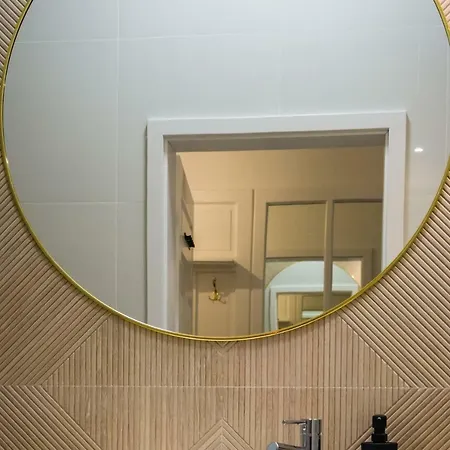 Deluxe Old Town Sw. Krzyza Wawelofts Apartmán