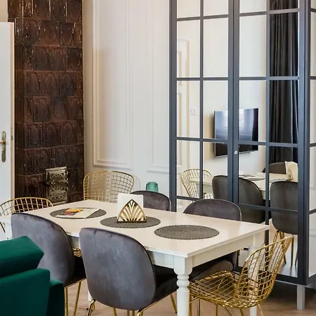 Deluxe Old Town Sw. Krzyza Wawelofts Krakov