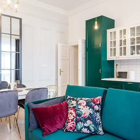 Deluxe Old Town Sw. Krzyza Wawelofts