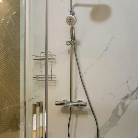 Deluxe Old Town Sw. Krzyza Wawelofts Krakov