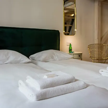 Deluxe Old Town Sw. Krzyza Wawelofts