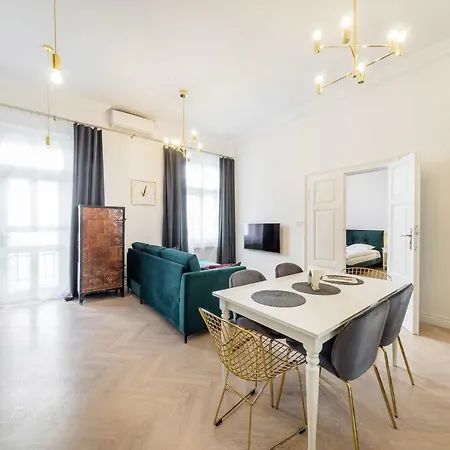 Deluxe Old Town Sw. Krzyza Wawelofts Апартаменты *